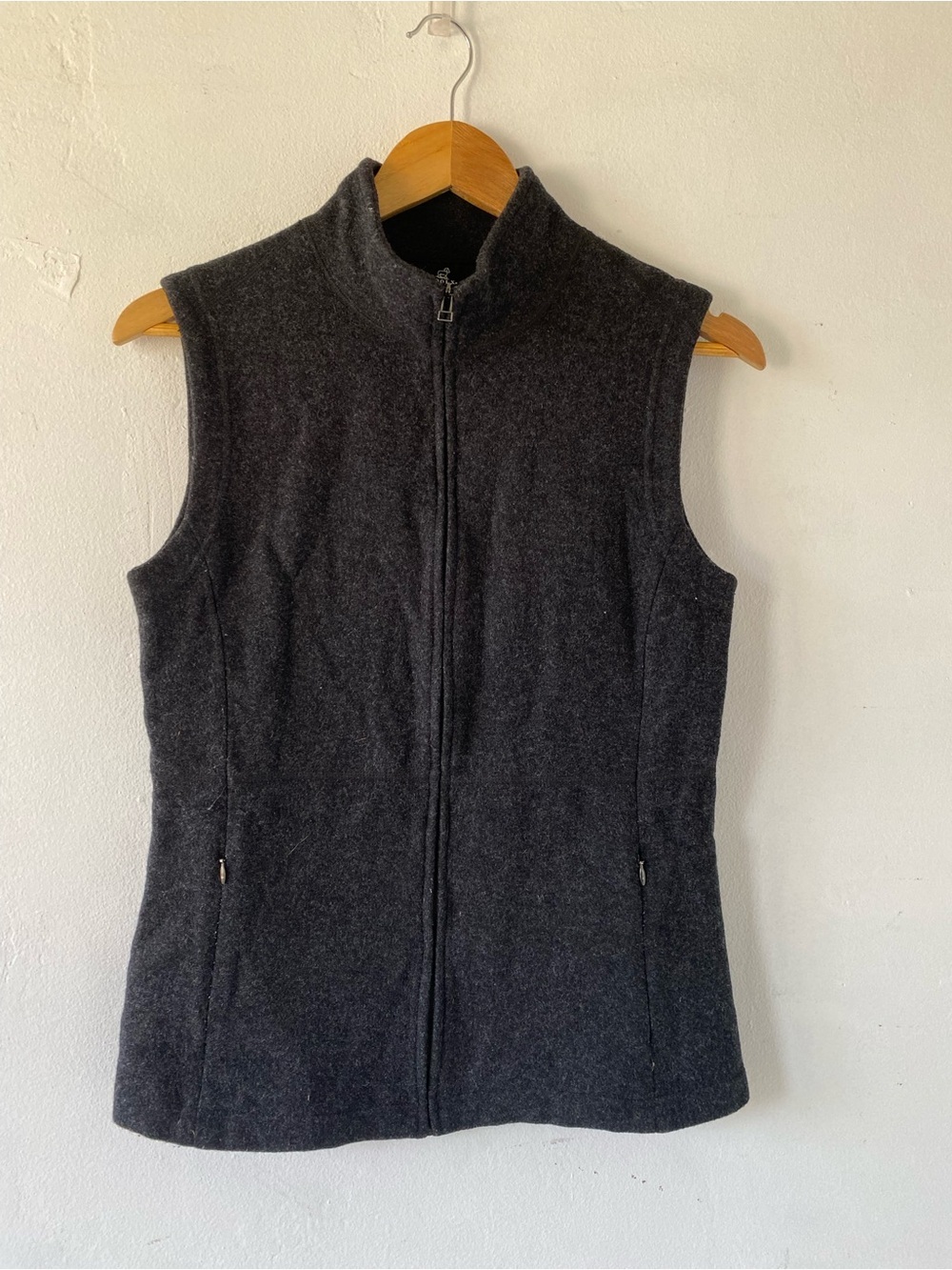 Woolx Charcoal merino wool Gray Sleeveless Zip-Front Fleece Vest